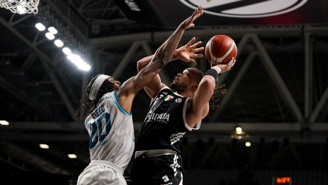 Carsen Edwards Virtus Olidata Bologna -  Acqua San Bernardo Cantù Unipol Legabasket Serie A 2025-26 26° Giornata Bologna, 13/04/2026 Foto S.Ponticelli // CIAMILLO-CASTORIA