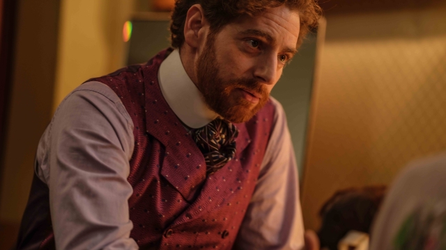 Montmartre, al via su Canale 5 la serie ambientata nei cabaret della Parigi del 1899