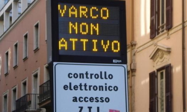 Milano, dal 7 settembre telecamere attive e multe nella Ztl Isola: regole e deroghe
