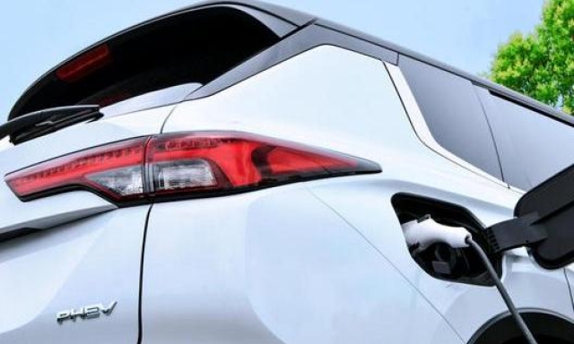Auto aziendali sempre più verdi ma pochi ne sfruttano le potenzialità