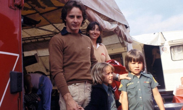 Gilles Villeneuve con la sua famiglia