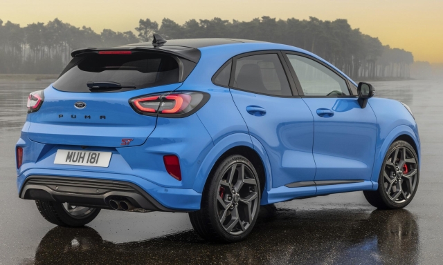 Ford Puma ST mild hybrid con cambio automatico e 170 Cv dati