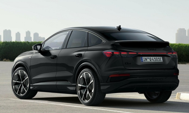 Autonomia audi q4 shop e tron