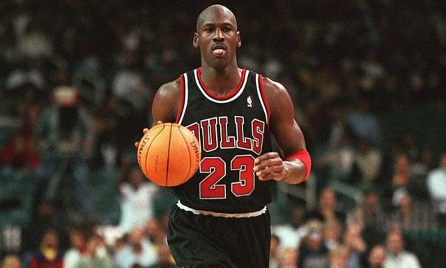 Michael jordan ora online