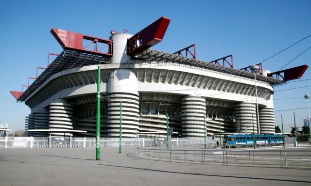 Paura a San Siro: tifoso in arresto cardiaco prima di Milan–Verona