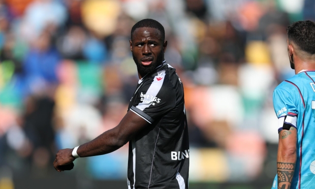 Udinese, per Davis c'è lesione all'adduttore sinistro: stop di quattro settimane