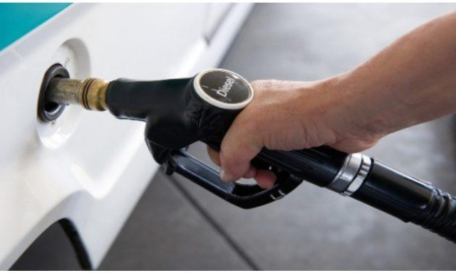 Prezzi carburanti: prorogato lo sconto per 21 giorni. Tagli accise differenti per benzina e diesel