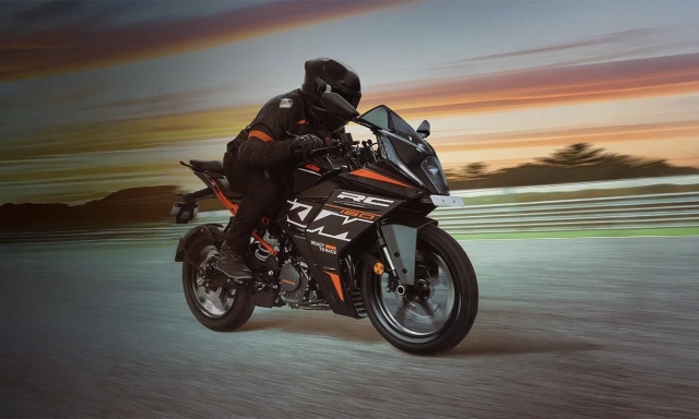 Ktm RC 160 e Yamaha R15: belle e impossibili