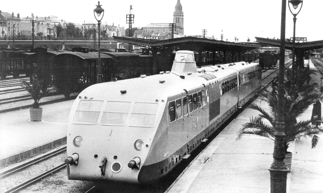 Il treno che salvò la Bugatti: a Rétromobile 2026 rinasce il mito del "Présidentiel"