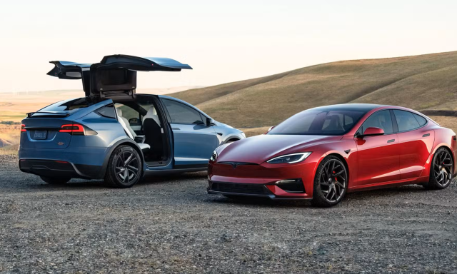 Tesla, addio alle Model S e Model X. Musk: "Al loro posto produrremo robot"