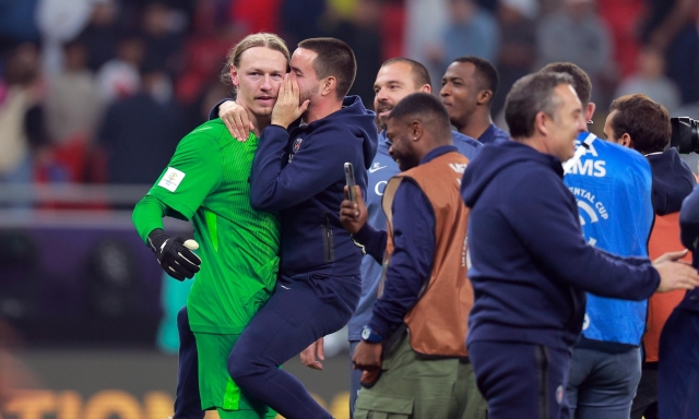 Safonov para il quinto rigore di fila, Luis Enrique: "Il migliore mai allenato". E Donnarumma?