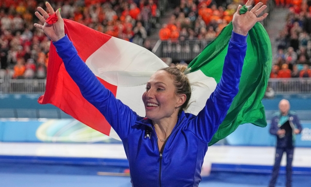 Lollobrigida d'oro: "Nessun brindisi, ma una fetta di torta. Mio figlio come la mamma: casinista mai timido"