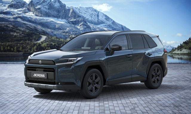 Suzuki Across: com'è fatta la nuova ibrida plug-in