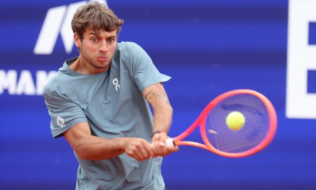 Cobolli batte Bergs ed è ai quarti a Monaco. Niente derby azzurro: Darderi eliminato da Kopriva