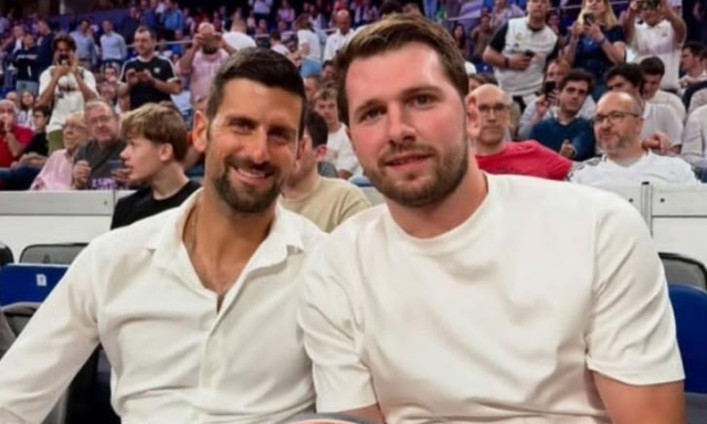 Djokovic dà forfeit a Madrid, poi la serata in tribuna con Doncic per il big match di Eurolega