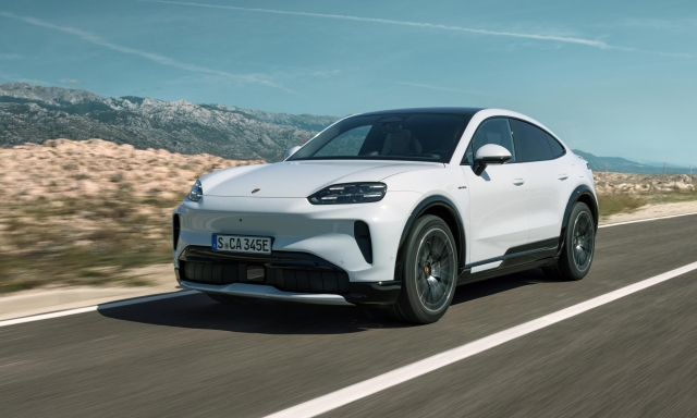 Porsche Cayenne Coupé elettrica, ispirata alla 911. Caratteristiche e prezzi