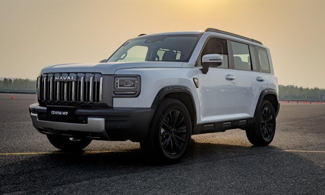 Gwm H7: debutta il fuoristrada cinese a benzina, full hybrid e ibrido plug-in