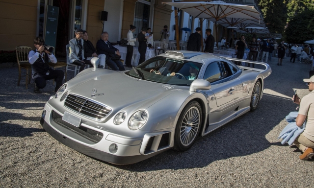 Mercedes Clk Gtr: è lei l'ultima vera auto da corsa con la targa?
