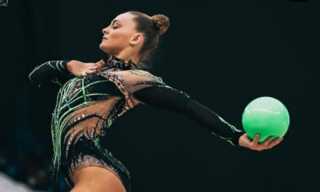 Tara Dragas brilla agli Europei di ritmica, ma la scuola la boccia con un 4 in... Discipline Sportive