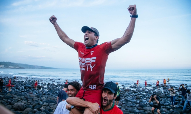 Fioravanti, sei nella storia! Leo batte Italo Ferreira e vince la sua prima tappa mondiale