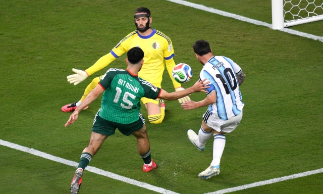 Luca Zidane, notte da incubo davanti a Messi e... papà Zizou che scuote la testa in tribuna
