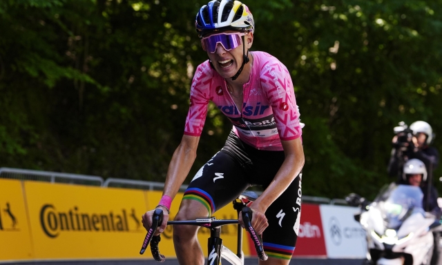 Giro Next Gen, tappa al francese Sparfel. Finn è terzo e rafforza la maglia rosa