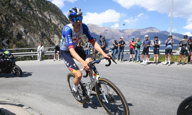 Lorenzo Finn fa tripletta: successo anche nel Tour d’Avenir. L'Italia non vinceva da più di 50 anni