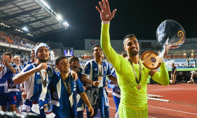 Il Porto vince la Supercoppa e sorpassa il Benfica: 88 trofei a 87. E Farioli provoca...