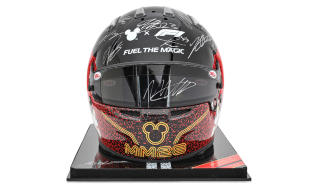 Mai indossato e nuovo di zecca: il casco di F1 in collaborazione con Disney venduto a 175.000 euro