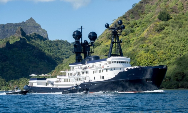 A questo superyacht serve oltre un milione di euro per fare il pieno