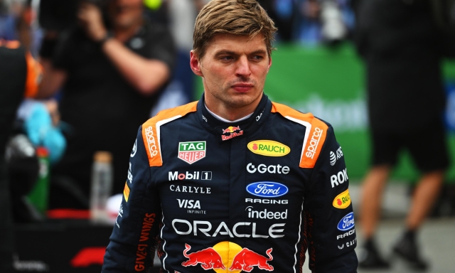 L'ultima di Verstappen: sfida 100 piloti in una gara di kart partendo ultimo!