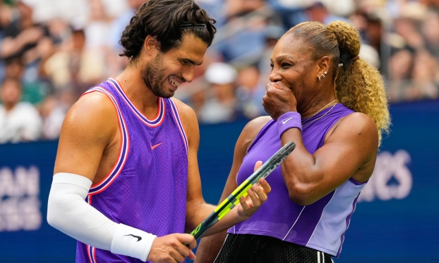 Alcaraz-Williams, buona la prima agli Us Open, poi tornano in campo e cedono a Cobolli e Bencic
