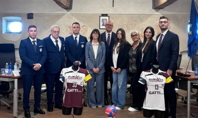 Allenamenti in lingua, studio e legame con la comunità: Cassano Varese, parte la Fucina dei Talenti