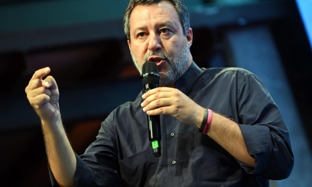 Stop auto diesel Euro 5, Salvini chiede la proroga: "500mila cittadini rischiano di restare a piedi"