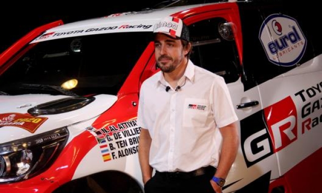 Fernando Alonso alla presentazione di Toyota Hilux Gazoo Racing. Epa