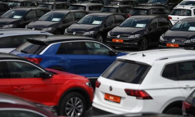 Gli incentivi per l’acquisto di auto tra 61 e 110 g/km saranno attivi tra il 1° agosto e il 31 dicembre. Afp