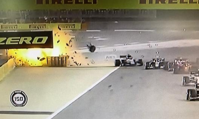 Lo spaventoso incidente di Grosjean con la macchina che ha preso fuoco