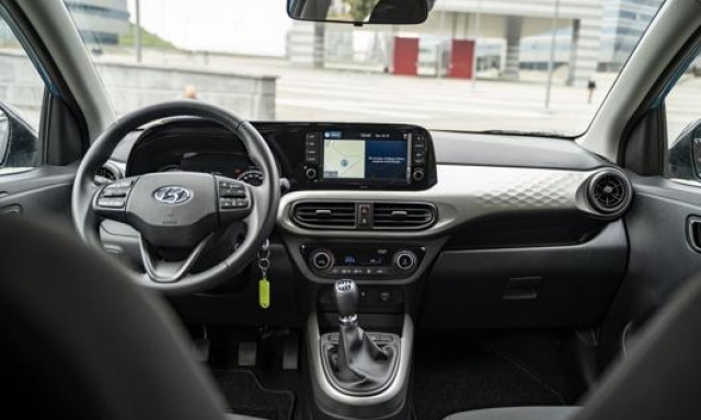 Gli interni moderni della nuova Hyundai i10