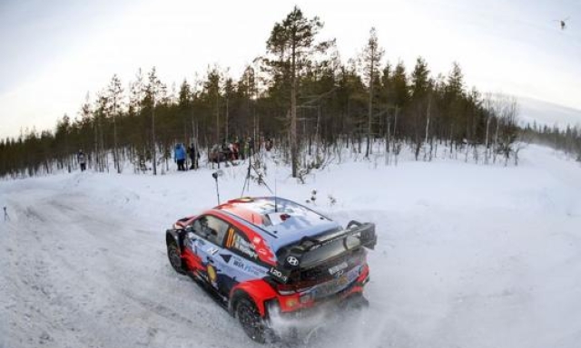 Il belga Thierry Neuville su Hyundai terzo al Rally di Finlandia dopo due giornate