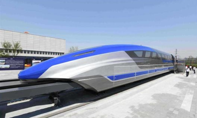 Il treno a levitazione magnetica più veloce attualmente operativo è lo Shangai Transrapid, con i suoi 431 km/h