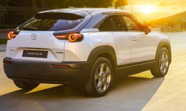 Mazda ha elaborato un piano strategico per arrivare entro il 2030 a elettrificare il 25% della gamma