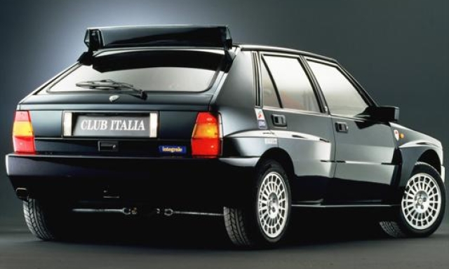 Look inimitabile per la  Lancia Delta Integrale del 1993