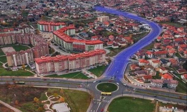 Una strada di quasi due chilometri che collega l’aeroporto di Sarajevo a Mojmilo a Novi Grad verrà intitolata a Schumi. Foto Klix.ba