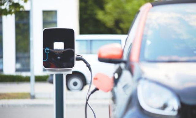 L’analisi Car Cost Index 2021 disegna un futuro quotidiano e vantaggioso per l’elettrico