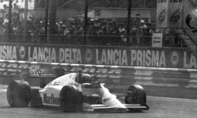 La vittoria di Alain Prost a Monza su McLaren-TAG Porsche nel 1985. Ansa