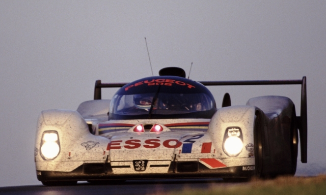 La Peugeot 905 in gara a Le Mans nel 1993. Peugeot Sport