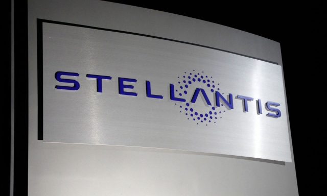 Stellantis investirà nella gigafactory di Termoli tramite la joint venture Acc, creata con Mercedes-Benz e Total. Afp