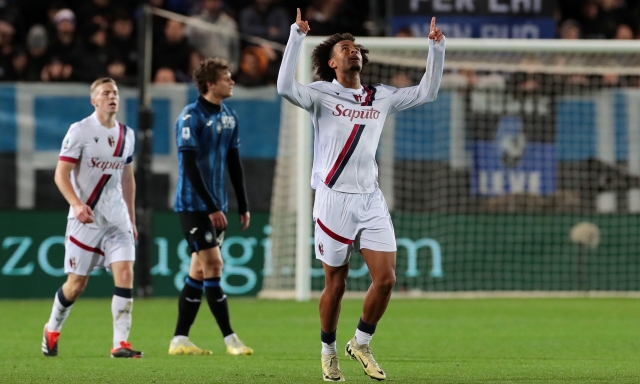 BERGAMO, ITALY - MARCH 03: Joshua Zirkzee of Bologna FC celebrates scoring his team's first goal during the Serie A TIM match between Atalanta BC and Bologna FC - Serie A TIM  at Gewiss Stadium on March 03, 2024 in Bergamo, Italy. (Photo by Emilio Andreoli/Getty Images)