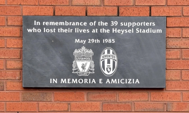 Heysel 1985: Juventus, Liverpool e Torino uniti nel ricordo delle vittime