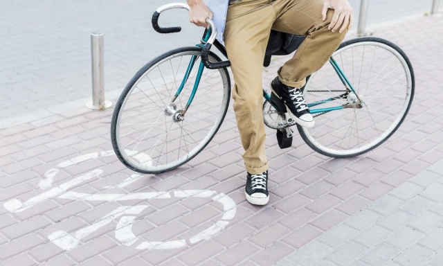 Milano: trasporti, piste ciclabili e Ztl, com'è cambiata la città negli ultimi dieci anni